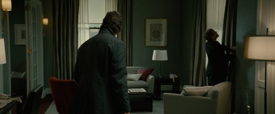 MAN_ON_A_LEDGE_080.jpg