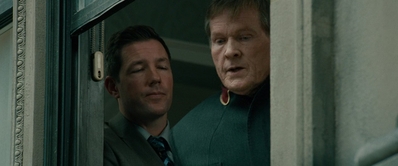 MAN_ON_A_LEDGE_235.jpg