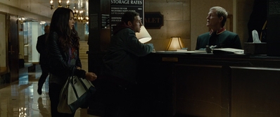MAN_ON_A_LEDGE_249.jpg