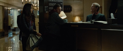 MAN_ON_A_LEDGE_251.jpg