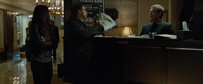 MAN_ON_A_LEDGE_272.jpg