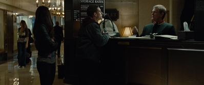 MAN_ON_A_LEDGE_282.jpg