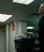 MAN_ON_A_LEDGE_322.jpg
