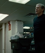 MAN_ON_A_LEDGE_331.jpg