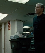 MAN_ON_A_LEDGE_332.jpg