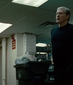 MAN_ON_A_LEDGE_335.jpg