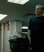 MAN_ON_A_LEDGE_336.jpg