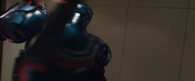 IRON_MAN_3_430.jpg