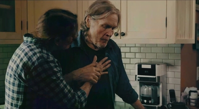 A_STAGE_OF_TWILIGHT_-_OFFICIAL_TRAILER_033.jpg