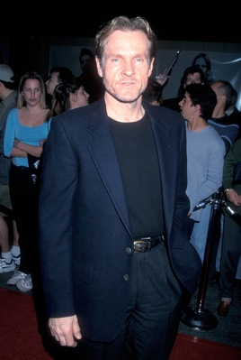 01062001_-_William_Sadler_attends_the_WB_Winter_TCA_Press_Tour_All-Star_Party_010.jpg