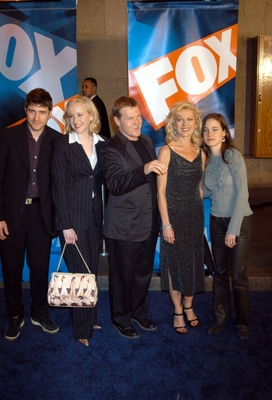 05152003_-_2003-2004_FOX_Upfront_-_After_Party_007.jpg