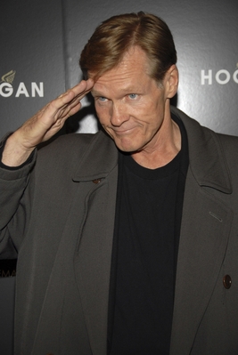 07132007_-_William_Sadler_attends_Im_Not_There_screening_hosted_by_the_Cinema_Society_002.jpg