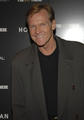 07132007_-_William_Sadler_attends_Im_Not_There_screening_hosted_by_the_Cinema_Society_003.jpg