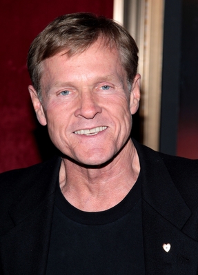 11112007_-_Warner_Bros_Pictures_Premiere_Of_August_Rush_-_Arrivals_004.jpg