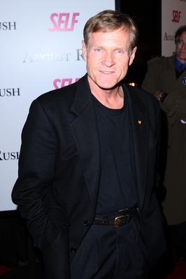 11112007_-_Warner_Bros_Pictures_Premiere_Of_August_Rush_-_Arrivals_015.jpg