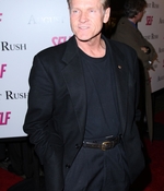 Filename=11112007_-_Warner_Bros_Pictures_Premiere_Of_August_Rush_-_Arrivals_014.jpg
Filesize=845KiB
Dimensions=1364x2047
Date added=Oct 16, 2020 11112007_-_Warner_Bros_Pictures_Premiere_Of_August_Rush_-_Arrivals_014.jpg