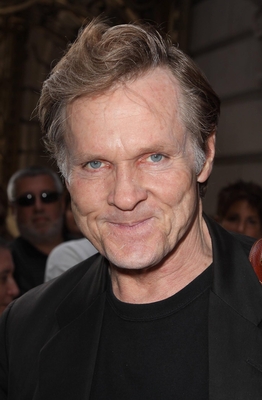 03222009_-_God_Of_Carnage_Broadway_Opening_-_Arrivals_And_Curtain_Call_008.jpg