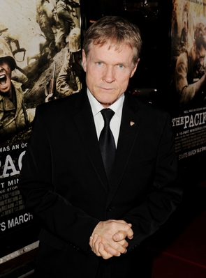 02242010_-_Premiere_Of_HBOs_The_Pacific_-_Arrivals_003.jpg