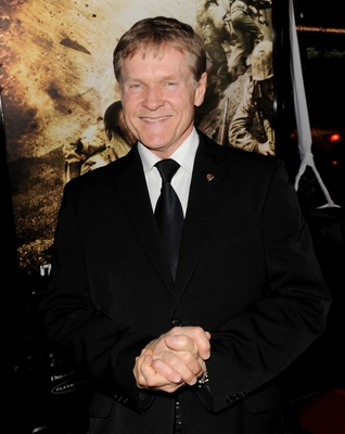 02242010_-_Premiere_Of_HBOs_The_Pacific_-_Arrivals_004.jpg