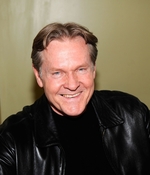 03102012_-_William_Sadler_attends_the_Monster_Mania_Convention_at_the_NJ_Crowne_Plaza_Hotel_003.jpg