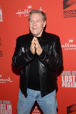 10142015_-_Jess_Stone_-_Lost_In_Paradise_New_York_Premiere_004.jpg