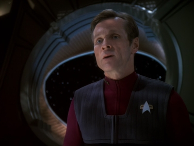 STAR_TREK_DEEP_SPACE_NINE_-_E6X18_INQUISITION__0004.jpg
