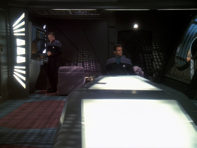 STAR_TREK_DEEP_SPACE_NINE_-_E6X18_INQUISITION__0034.jpg
