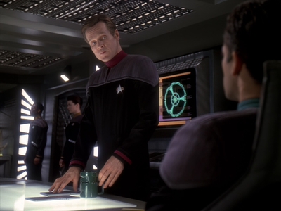 STAR_TREK_DEEP_SPACE_NINE_-_E6X18_INQUISITION__0074.jpg
