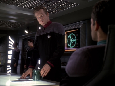 STAR_TREK_DEEP_SPACE_NINE_-_E6X18_INQUISITION__0075.jpg