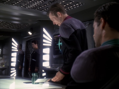 STAR_TREK_DEEP_SPACE_NINE_-_E6X18_INQUISITION__0196.jpg