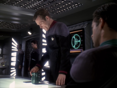 STAR_TREK_DEEP_SPACE_NINE_-_E6X18_INQUISITION__0199.jpg