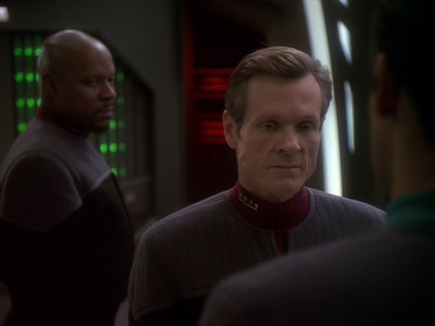 STAR_TREK_DEEP_SPACE_NINE_-_E6X18_INQUISITION__0518.jpg