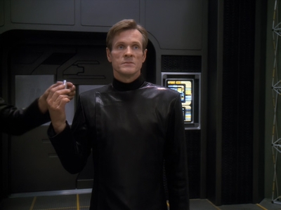 STAR_TREK_DEEP_SPACE_NINE_-_E6X18_INQUISITION__1026.jpg