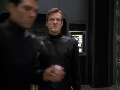 STAR_TREK_DEEP_SPACE_NINE_-_E6X18_INQUISITION__1028.jpg