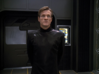 STAR_TREK_DEEP_SPACE_NINE_-_E6X18_INQUISITION__1034.jpg