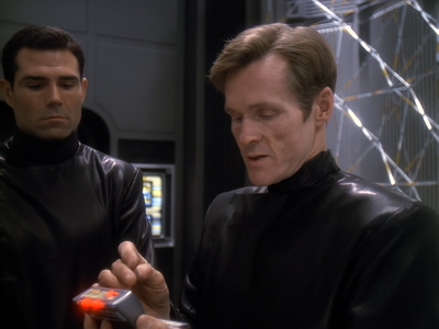 STAR_TREK_DEEP_SPACE_NINE_-_E6X18_INQUISITION__1105.jpg
