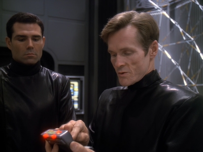 STAR_TREK_DEEP_SPACE_NINE_-_E6X18_INQUISITION__1108.jpg