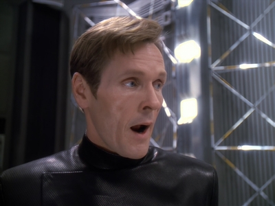 STAR_TREK_DEEP_SPACE_NINE_-_E6X18_INQUISITION__1177.jpg