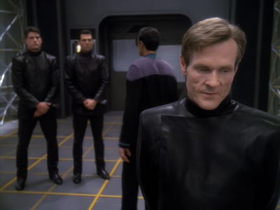 STAR_TREK_DEEP_SPACE_NINE_-_E6X18_INQUISITION__1294.jpg
