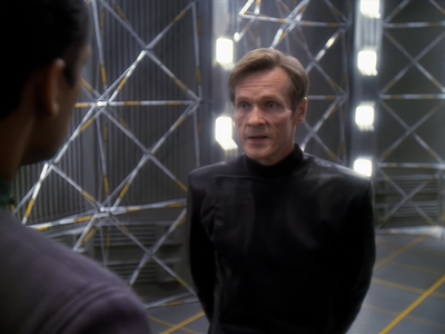 STAR_TREK_DEEP_SPACE_NINE_-_E6X18_INQUISITION__1337.jpg