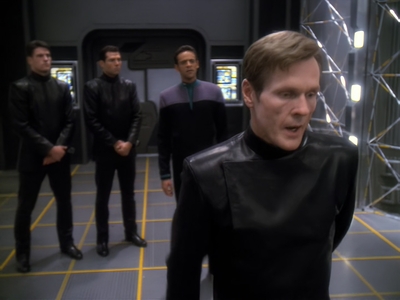 STAR_TREK_DEEP_SPACE_NINE_-_E6X18_INQUISITION__1451.jpg