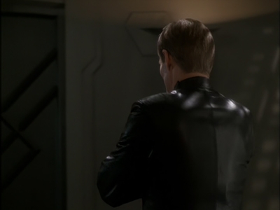 STAR_TREK_DEEP_SPACE_NINE_-_E7X16_INTER_ARMA_ENIM_SILENT_LEGES_0306.jpg