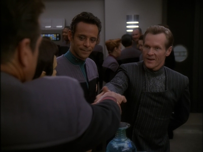 STAR_TREK_DEEP_SPACE_NINE_-_E7X16_INTER_ARMA_ENIM_SILENT_LEGES_0403.jpg