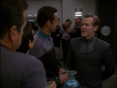 STAR_TREK_DEEP_SPACE_NINE_-_E7X16_INTER_ARMA_ENIM_SILENT_LEGES_0410.jpg