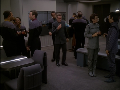 STAR_TREK_DEEP_SPACE_NINE_-_E7X16_INTER_ARMA_ENIM_SILENT_LEGES_0438.jpg