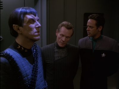 STAR_TREK_DEEP_SPACE_NINE_-_E7X16_INTER_ARMA_ENIM_SILENT_LEGES_0516.jpg