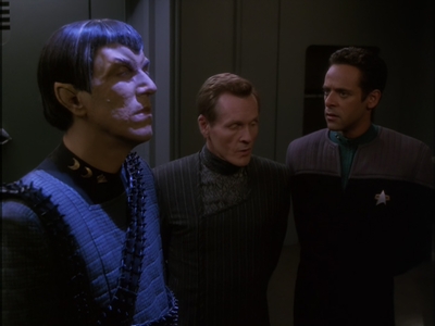 STAR_TREK_DEEP_SPACE_NINE_-_E7X16_INTER_ARMA_ENIM_SILENT_LEGES_0526.jpg