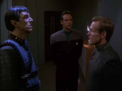 STAR_TREK_DEEP_SPACE_NINE_-_E7X16_INTER_ARMA_ENIM_SILENT_LEGES_0557.jpg