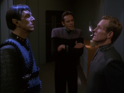STAR_TREK_DEEP_SPACE_NINE_-_E7X16_INTER_ARMA_ENIM_SILENT_LEGES_0570.jpg