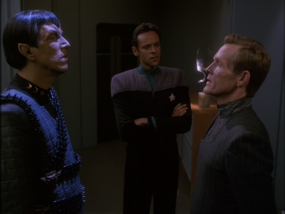 STAR_TREK_DEEP_SPACE_NINE_-_E7X16_INTER_ARMA_ENIM_SILENT_LEGES_0594.jpg